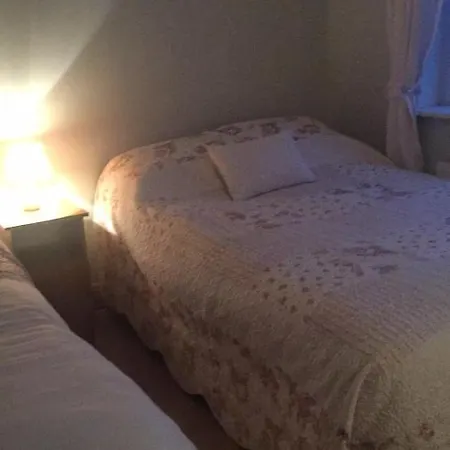 Black Oak River House بيت ضيافة *